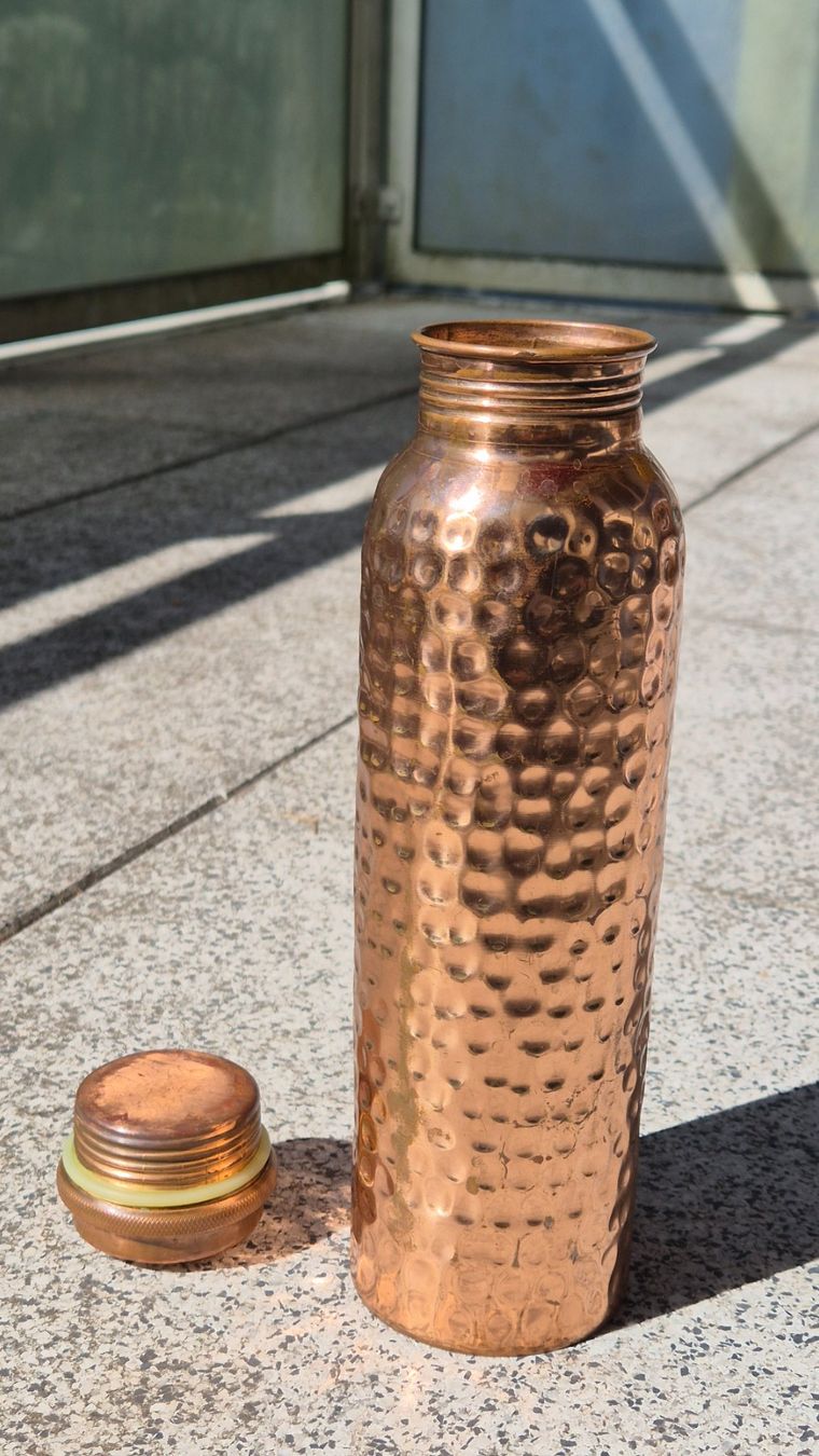 Borracce & Thermos: AYURVEDA Kupfertrinkflasche – Usato da Zürich venduto da chr_6zmq 1