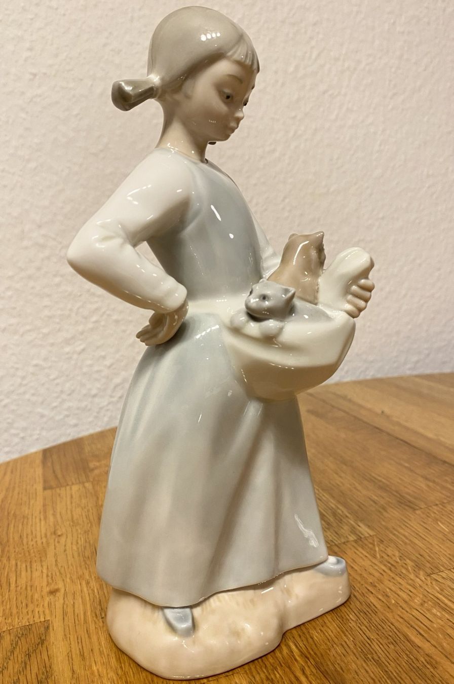 Lladro Statuette: herzige Mädchen mit Büsi Porzellan Figur – Usato da Derendingen venduto da lunatic 3