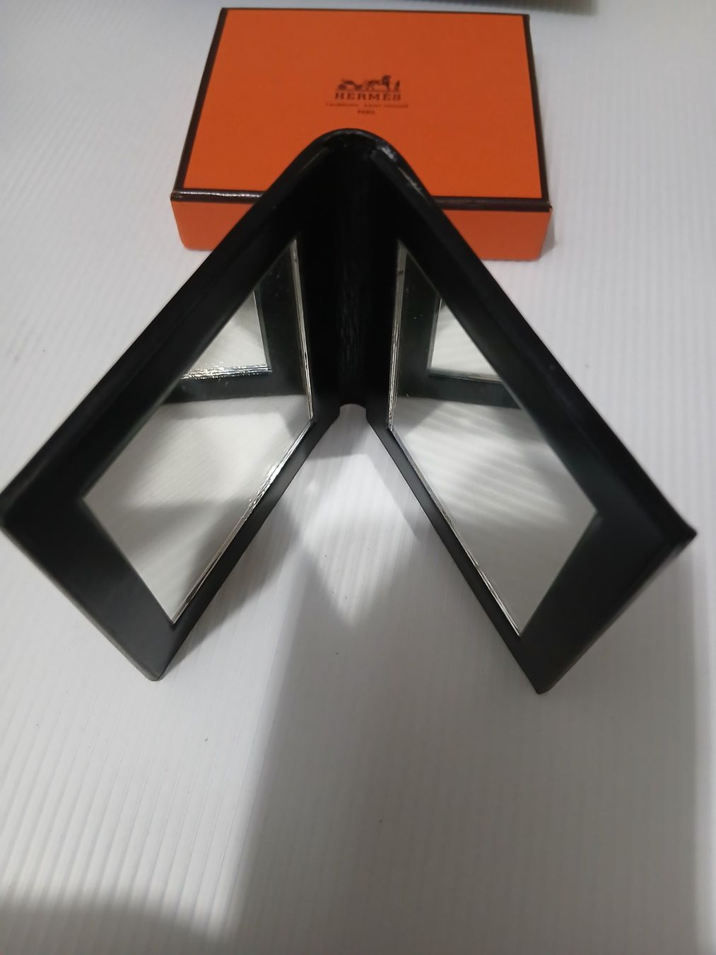 Hermès Miroirs: HERMES miroir de poche – D'occasion à Le Grand-Saconnex par Rgt87