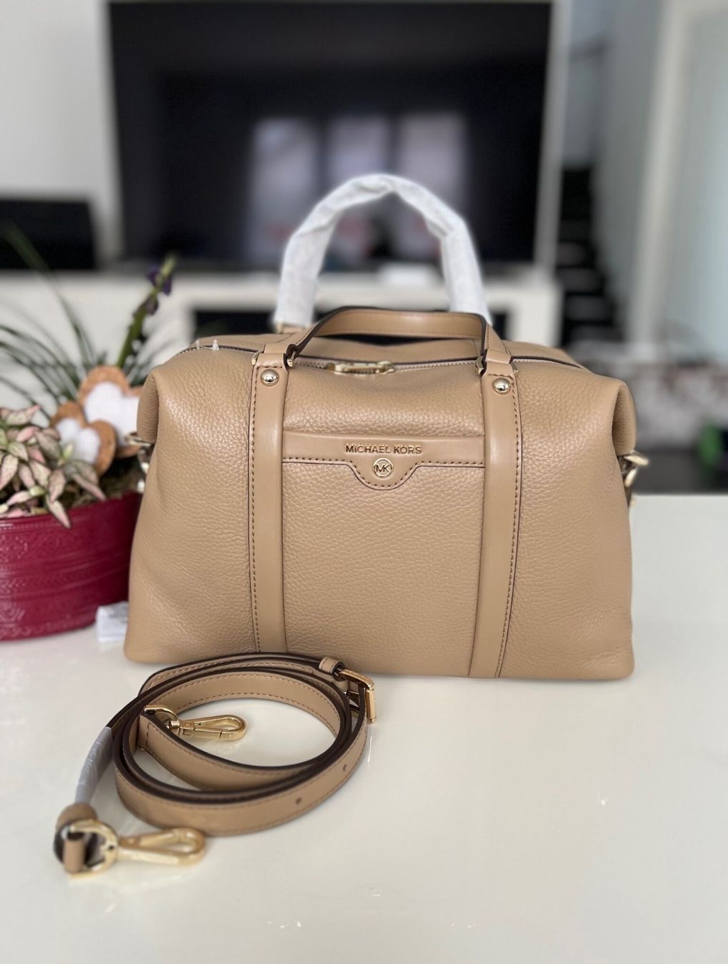 Michael Kors Sacs femmes: Michael Kors Tasche taupe – Neuf avec emballage d'origine à Wiedlisbach par Sistershop 1