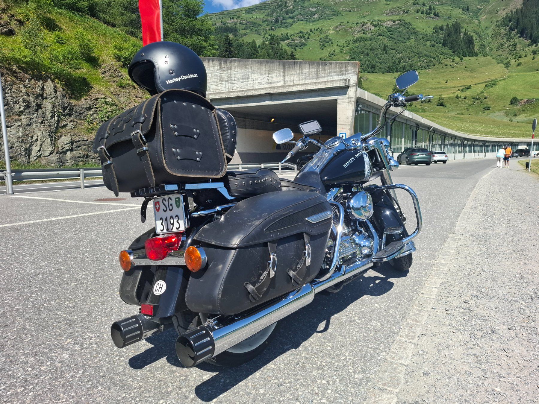 Harley-Davidson Touring: Motorrad Harley-Davidson Road King schwarz gebraucht – D'occasion à Rheineck par mustang1959 2
