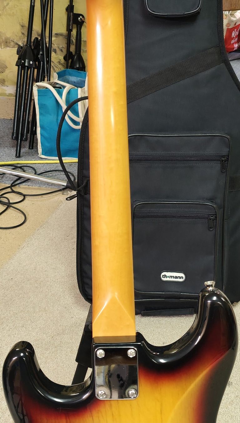 Strumenti musicali: Stratocaster Sunburst dans le style SRV – Usato da Les Avanchets venduto da Jackjack 5
