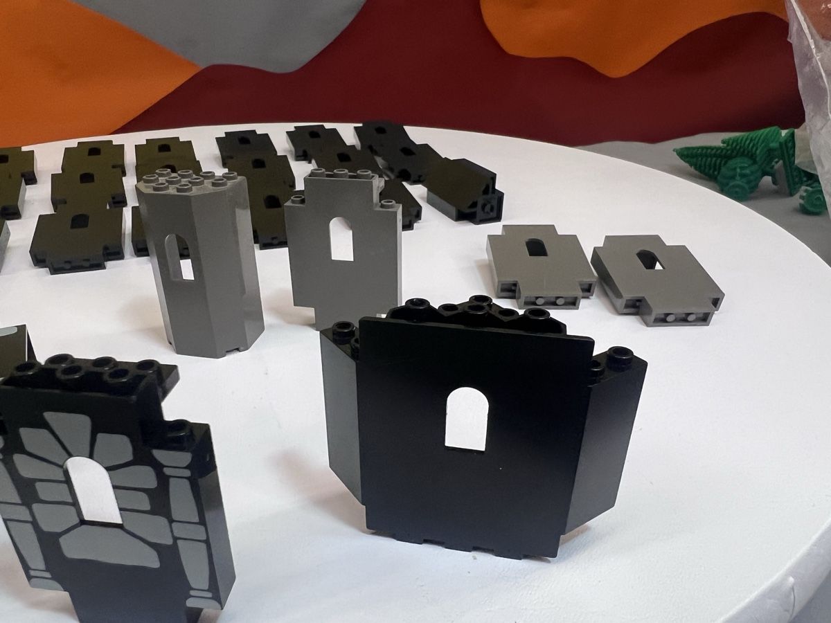 Lego Giocattoli: div. Lego Burgpanele 34stk. Sie kaufen was abgebildet ist! – Usato da Rudolfstetten venduto da bf74_tinu 2