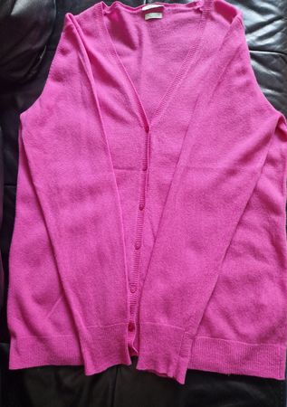 2 cardigans rose et joli bleu, laine, parfait pour la saison