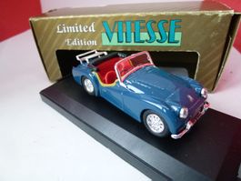 Triumph TR3 1956 - sehr rar als blaues Cabrio - OVP Vitesse