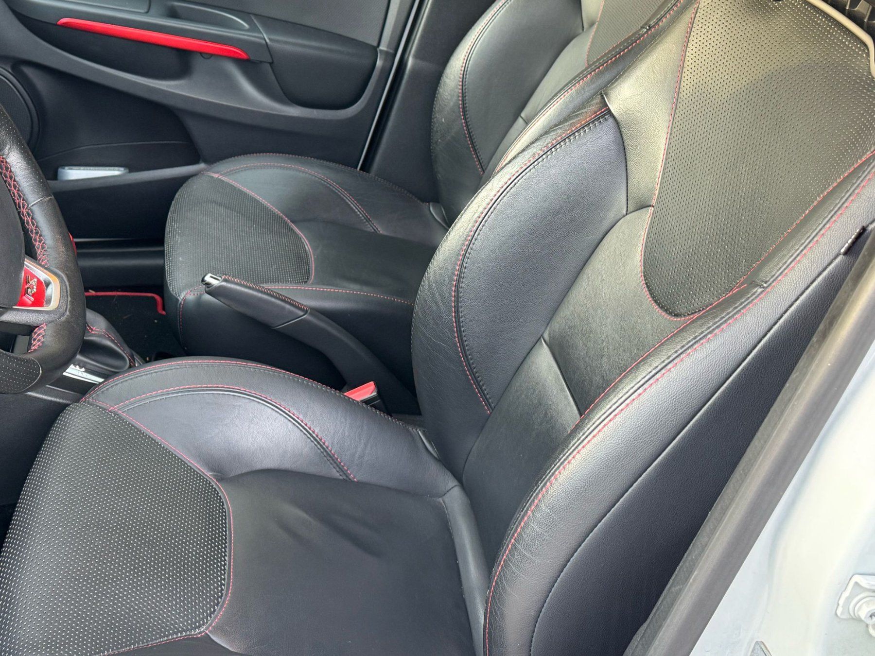 Renault Automobili: Renault Clio RS 220EDC – Usato da Bern venduto da Buybest24 4