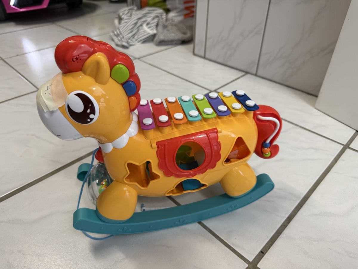 Jouets: Motorik pferd – D'occasion à Diegten par ann_r8ls
