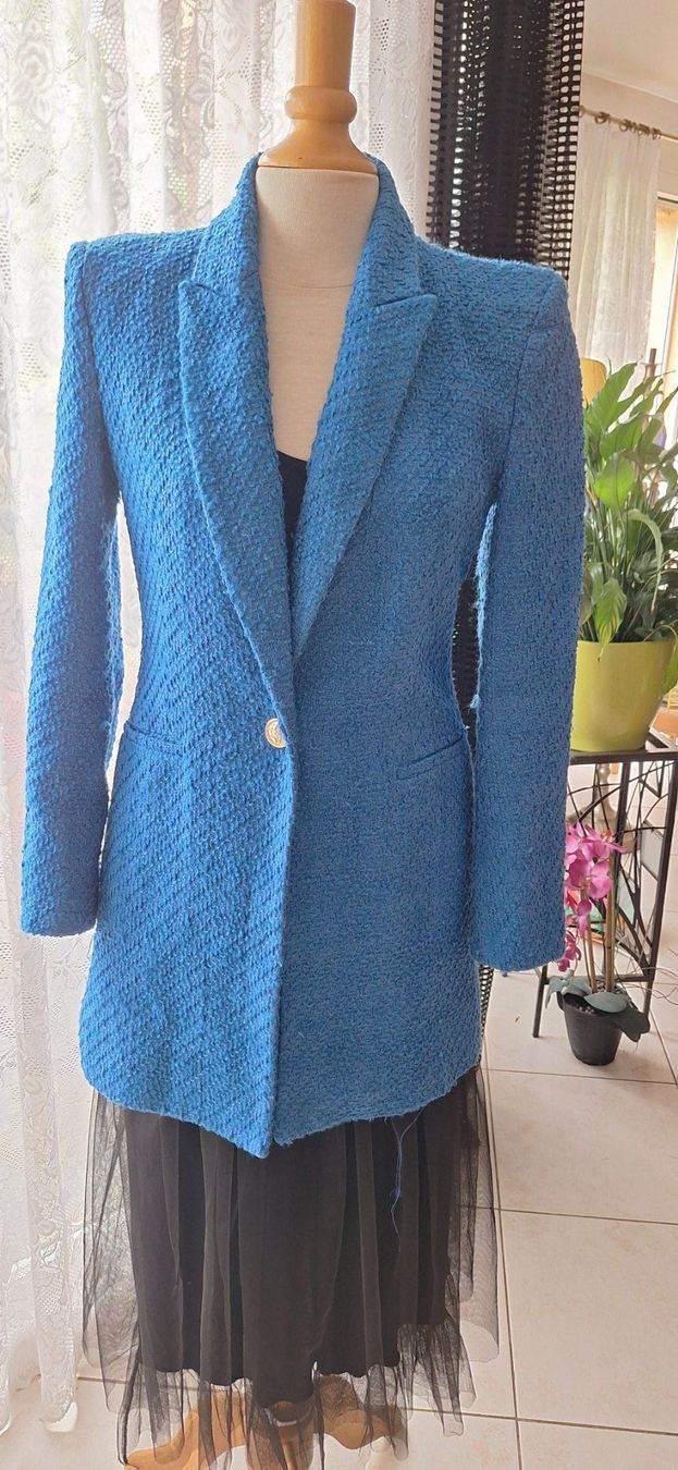 Zara Vestes: Veste ZARA bleue Taille S – D'occasion à St-Triphon par Jldr0