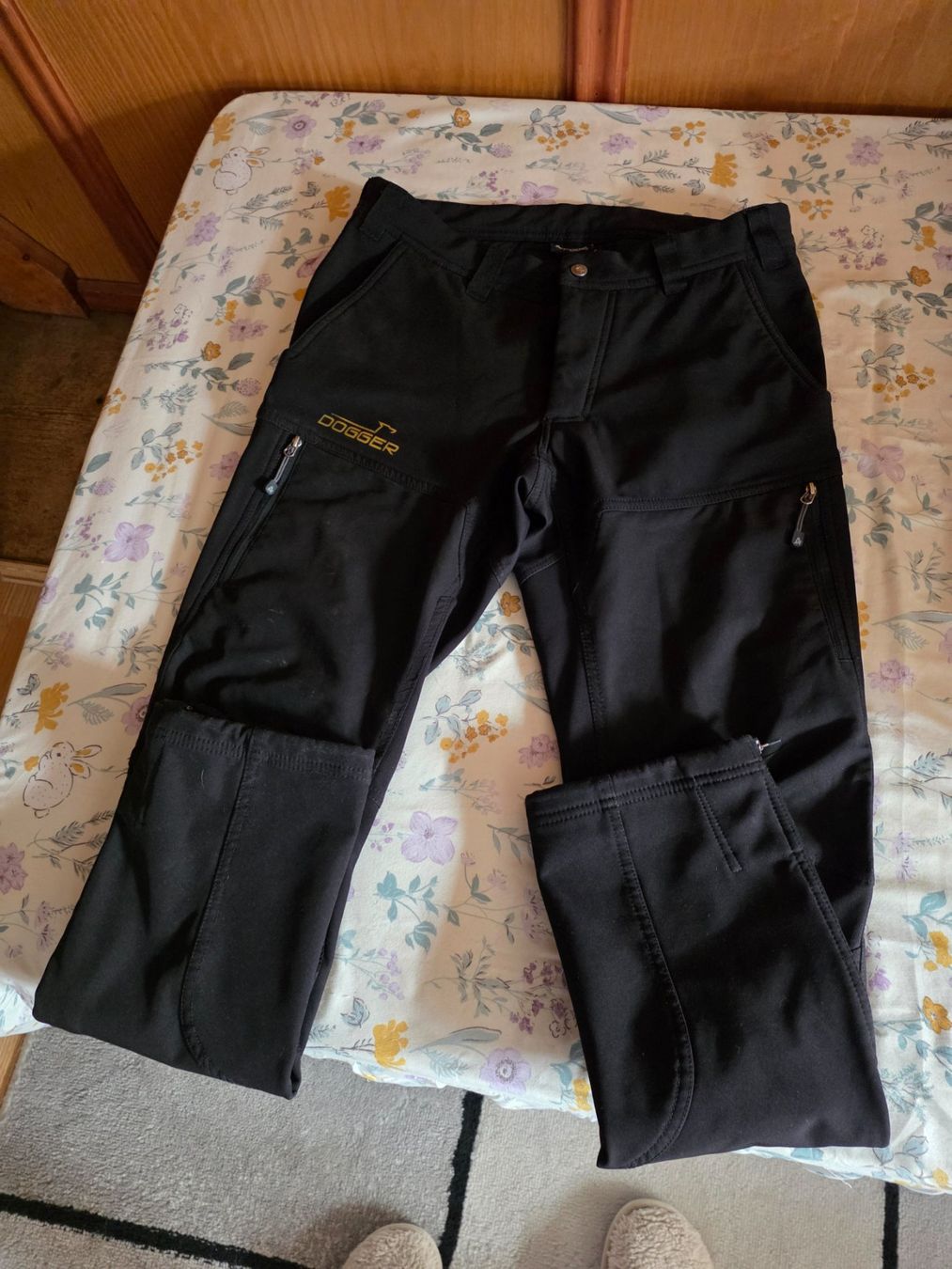 Dogger Pantaloni: Dogger Softsheelhose Gr.S – Usato da Malix venduto da ric_nh2y