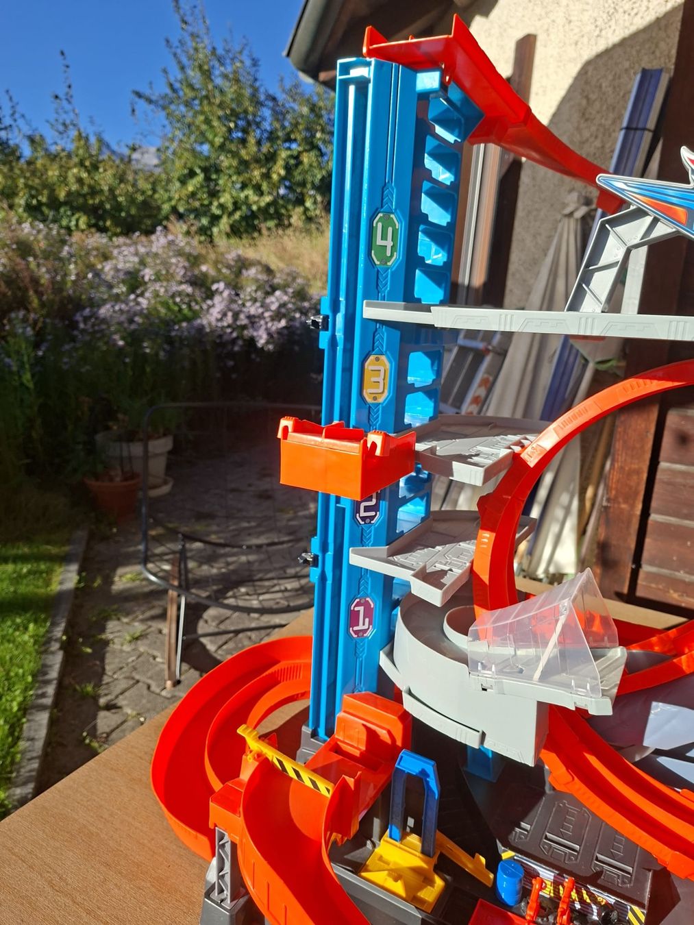Hot Wheels Piste: Hot Wheels Bahn  – Usato da Visperterminen venduto da Bizinen78 5