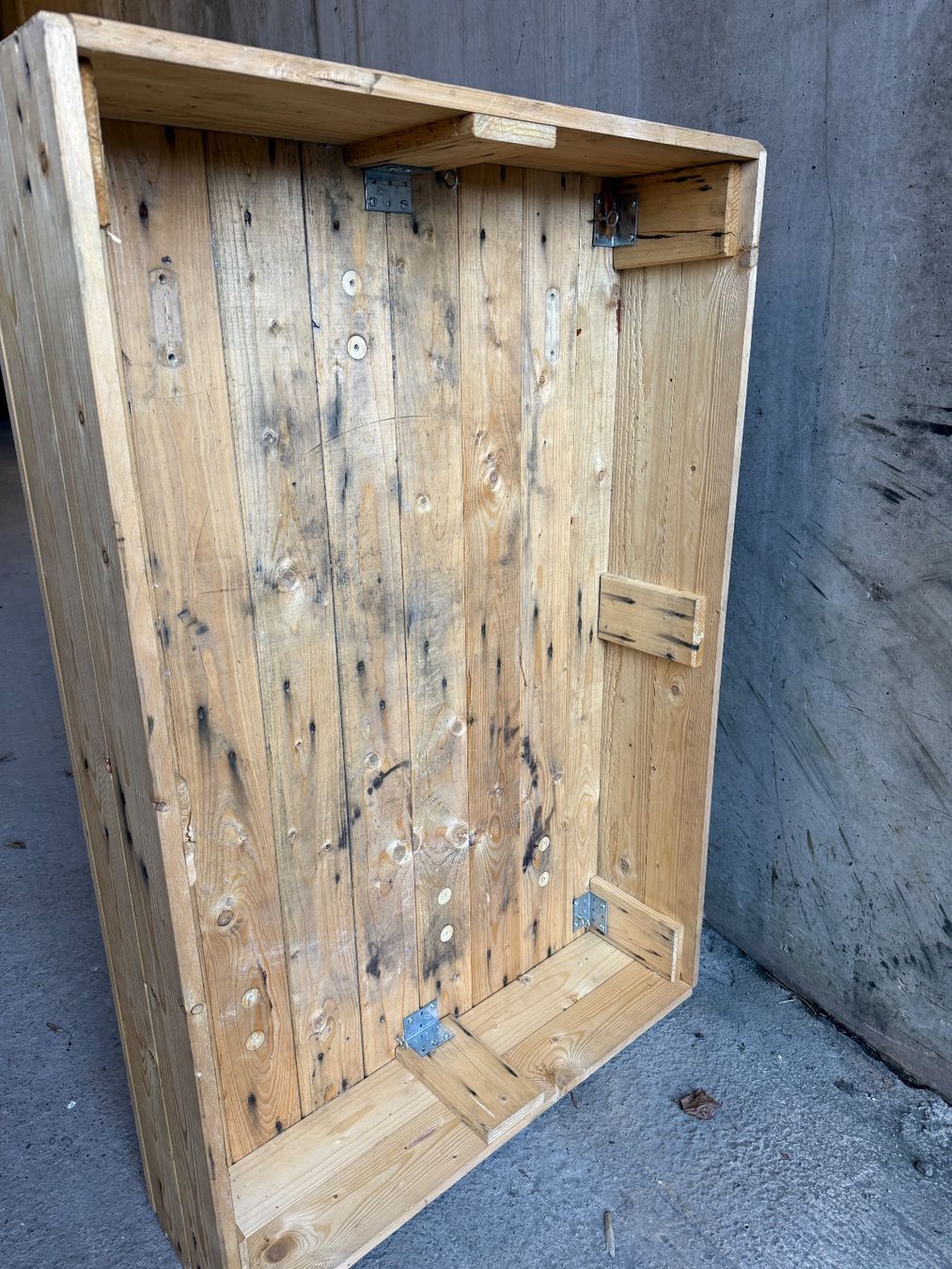 Casse di trasporto: Holzkiste aus Palett Deckel SBB – Usato da Lützelflüh-Goldb venduto da Guemseli 2