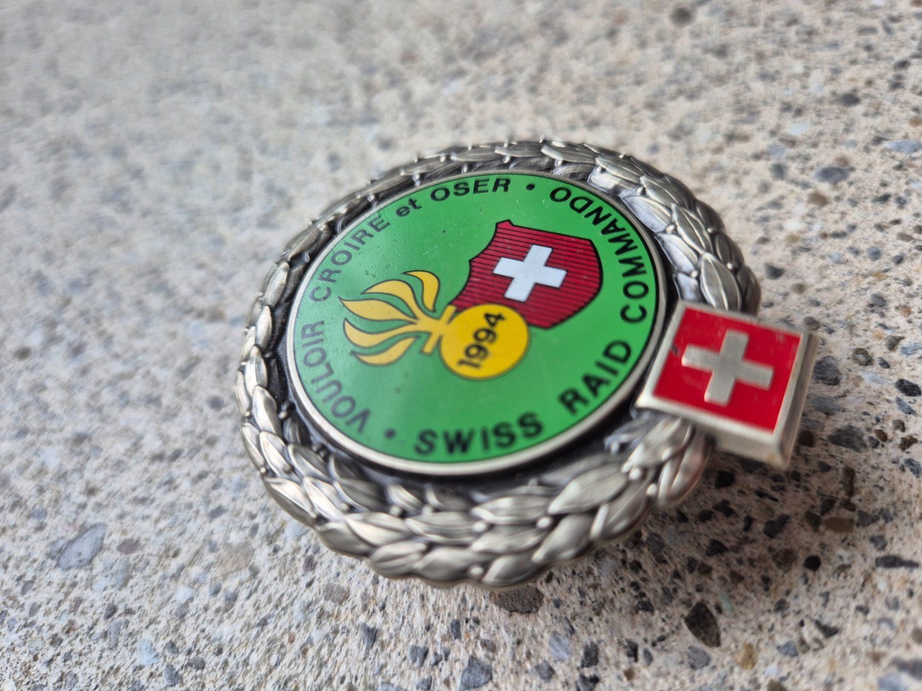 Schweizer Armee Placchette & Badge: *** Beretemblem Swiss Raid Commando 1994 RARE ***  – Nuovo (secondo la descrizione) da Riedholz venduto da fr_sIruP 2