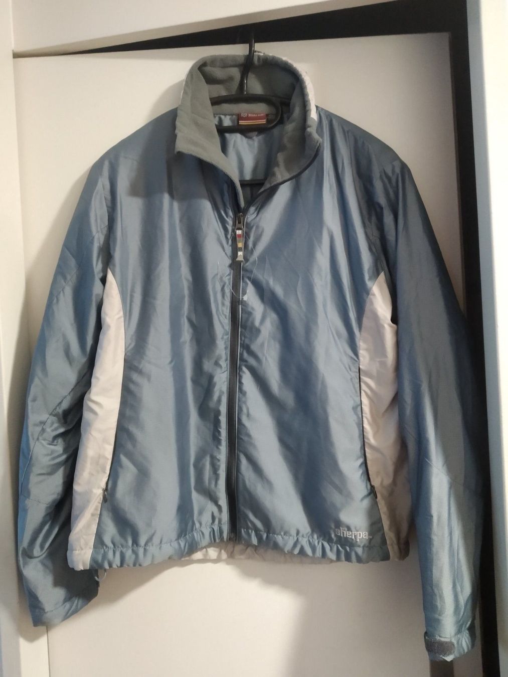 Sherpa Giacche: Sherpa Jacke M Neu – Nuovo e nell'imballaggio originale da Münchenbuchsee venduto da Cori1968