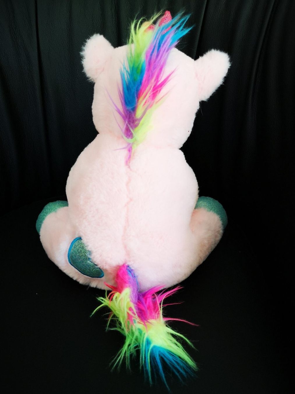 Giocattoli: Rosa Einhorn mit Regenbogenfarben – Usato da Liestal venduto da Gitterli01 1