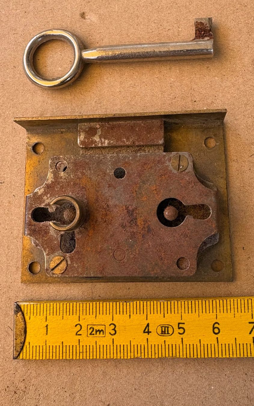 Cadenas: VINTAGE SCHLOSS MIT SCHLÜSSEL – D'occasion à Ostermundigen par wini63 2