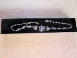 Silbercollier mit 21 Opal-Steinchen