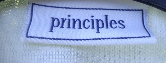Camicette: Designer Bluse von "princibles", beige, Gr. 38 – Usato da Stehrenberg venduto da AB-C 2