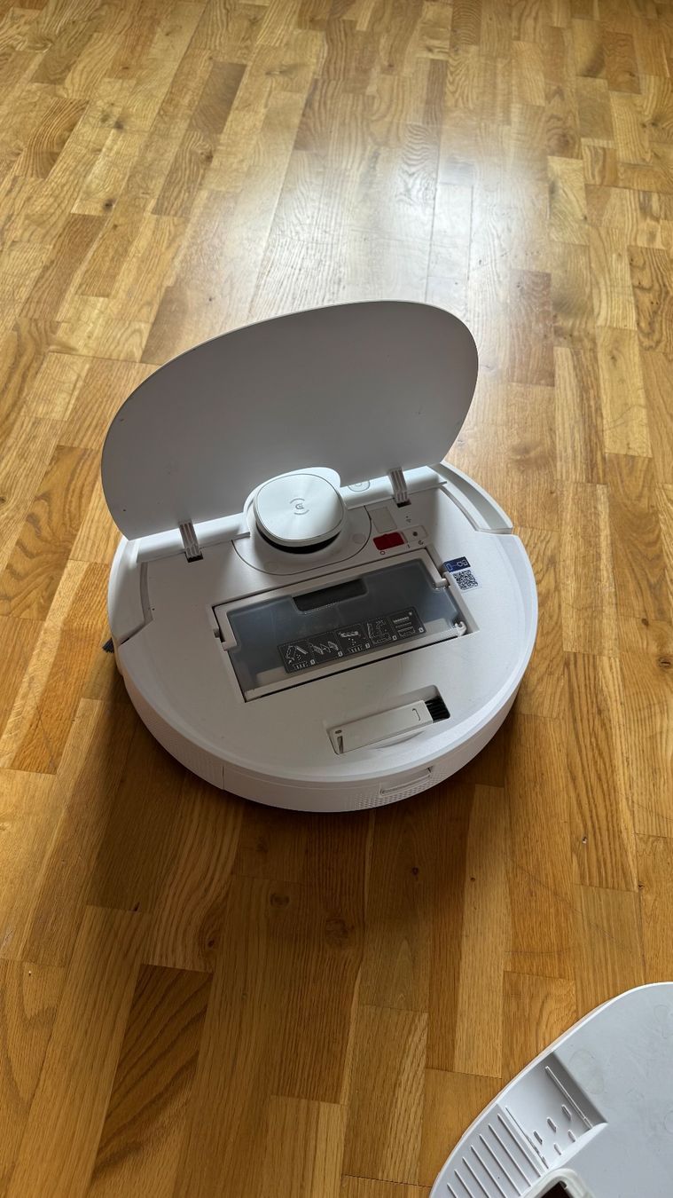 Ecovacs Staubsauger & Zubehör: Ecovacs Deebot T9+ – Gebraucht aus Zürich von flo_dd2d 1