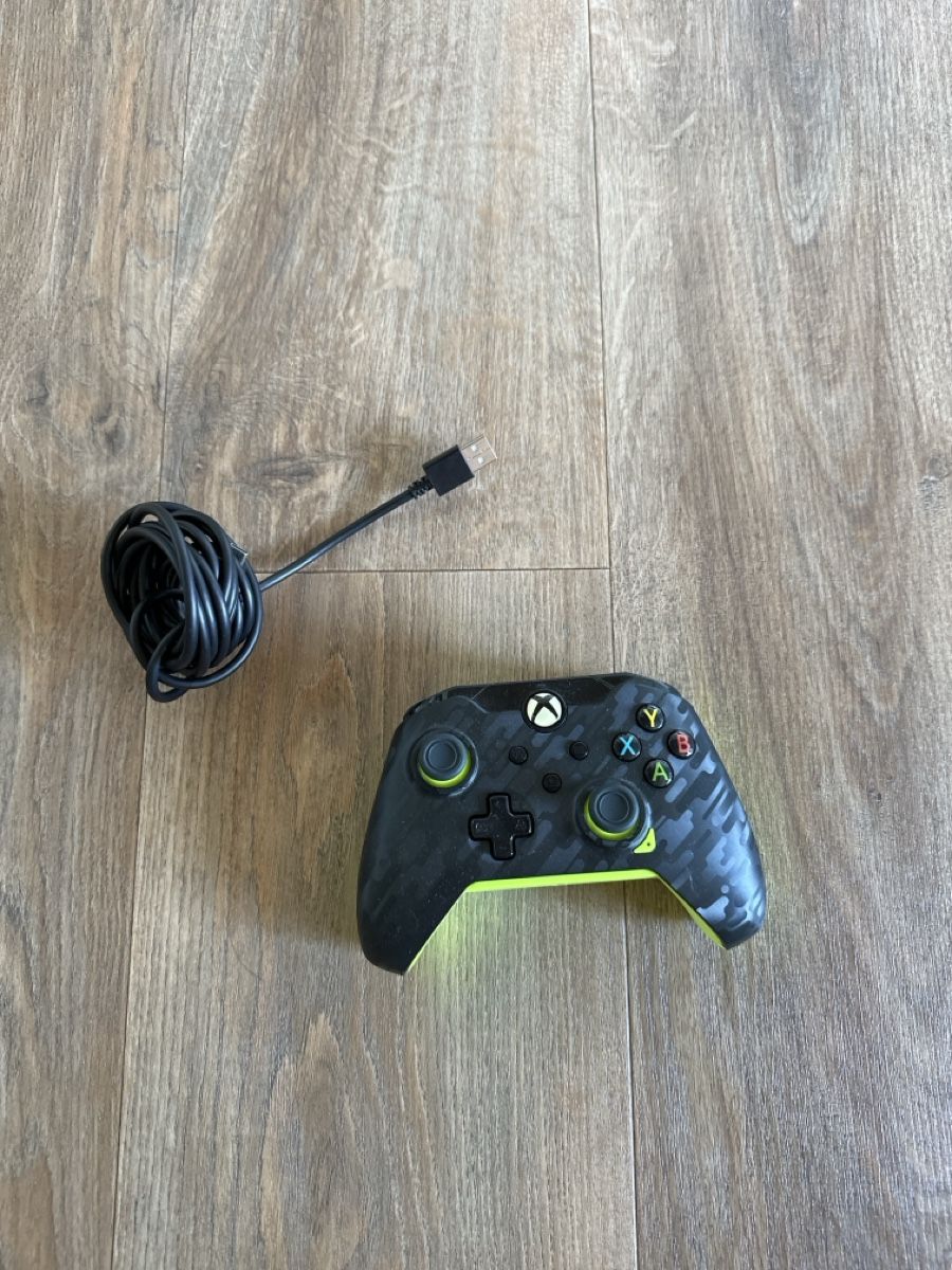 Controller: Xbox Controller - Top Zustand - Wenig gebraucht! – Usato da Seengen venduto da greenway24