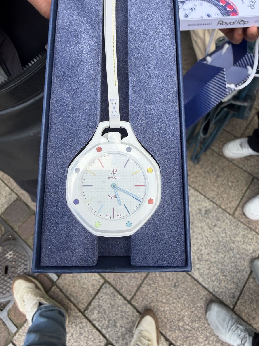 Swatch Orologi: Ap x Swatch Royal Pop – Nuovo e nell'imballaggio originale da Genève venduto da DreamSeeker