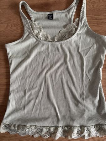 Dazy Top Grösse S mit Spitze NEU