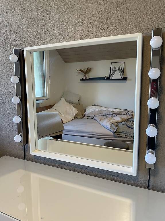 Ikea Specchi: Ikea Spiegel + 2x Wandlichter – Usato da Dotzigen venduto da deb_j8l8