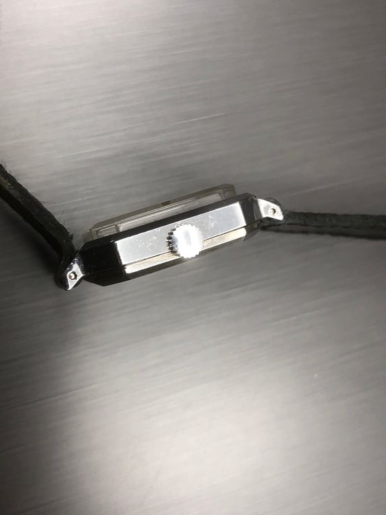 Montres: Dogma Fine , Damenuhr, Handaufzug  Die Uhr läuft gut – D'occasion à Arisdorf par Liquidus 2
