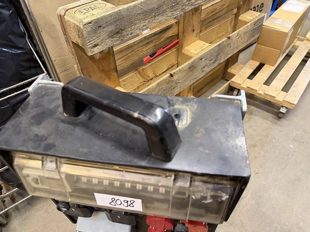 GIFAS Elettrotecnica: GIFAS Baustromverteiler 32A inkl Ständer – Usato da Necker venduto da liq24 4
