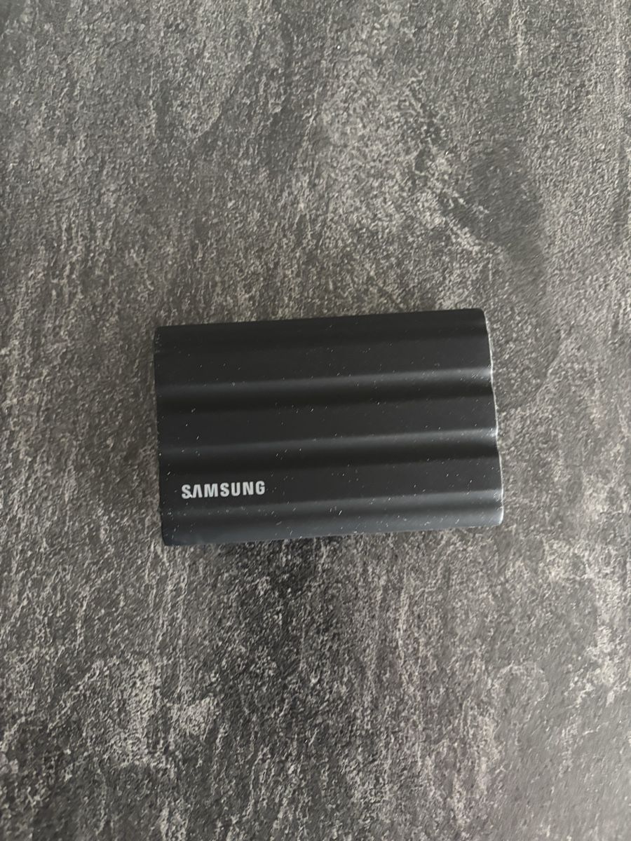 Samsung Dischi rigidi: Samsung T7 externe SSD 4TB – Usato da Niederlenz venduto da Leonard0