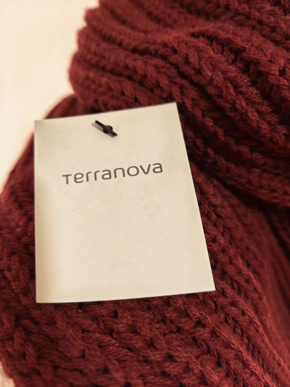 Foulards, Tücher & Schals: Terranova Strickschal Bordeauxrot - Neu – Neu und originalverpackt aus Winterthur von leovale 1