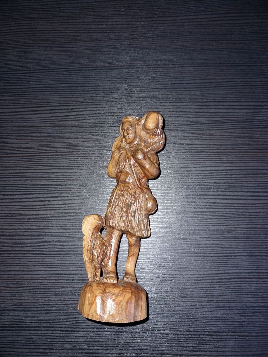 Figuren: Holzfigur Hirt mit Schaf 18cm – Neu (gemäss Beschreibung) aus Chur von Beimirhates