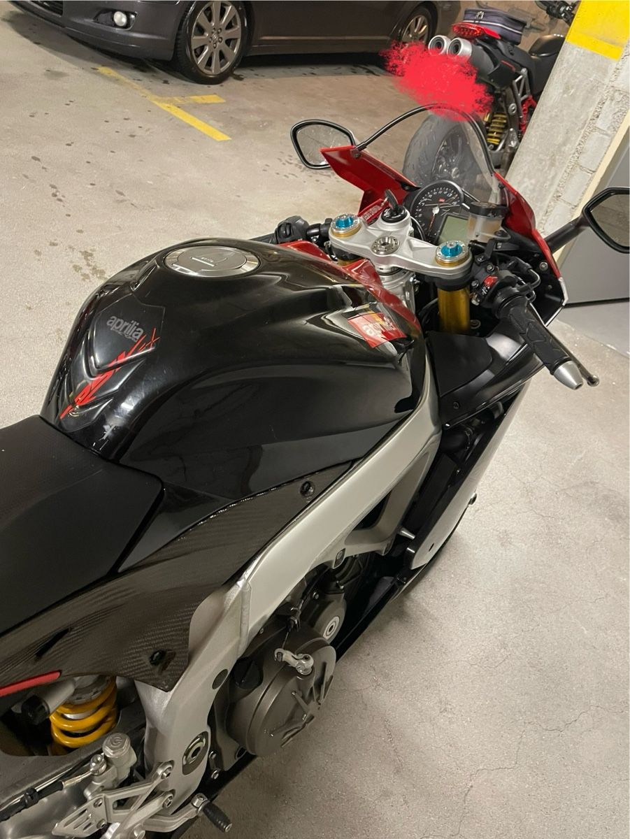 Strada: Aprilia RSV4 Factory – Usato da Sirnach venduto da Verchauf95 4