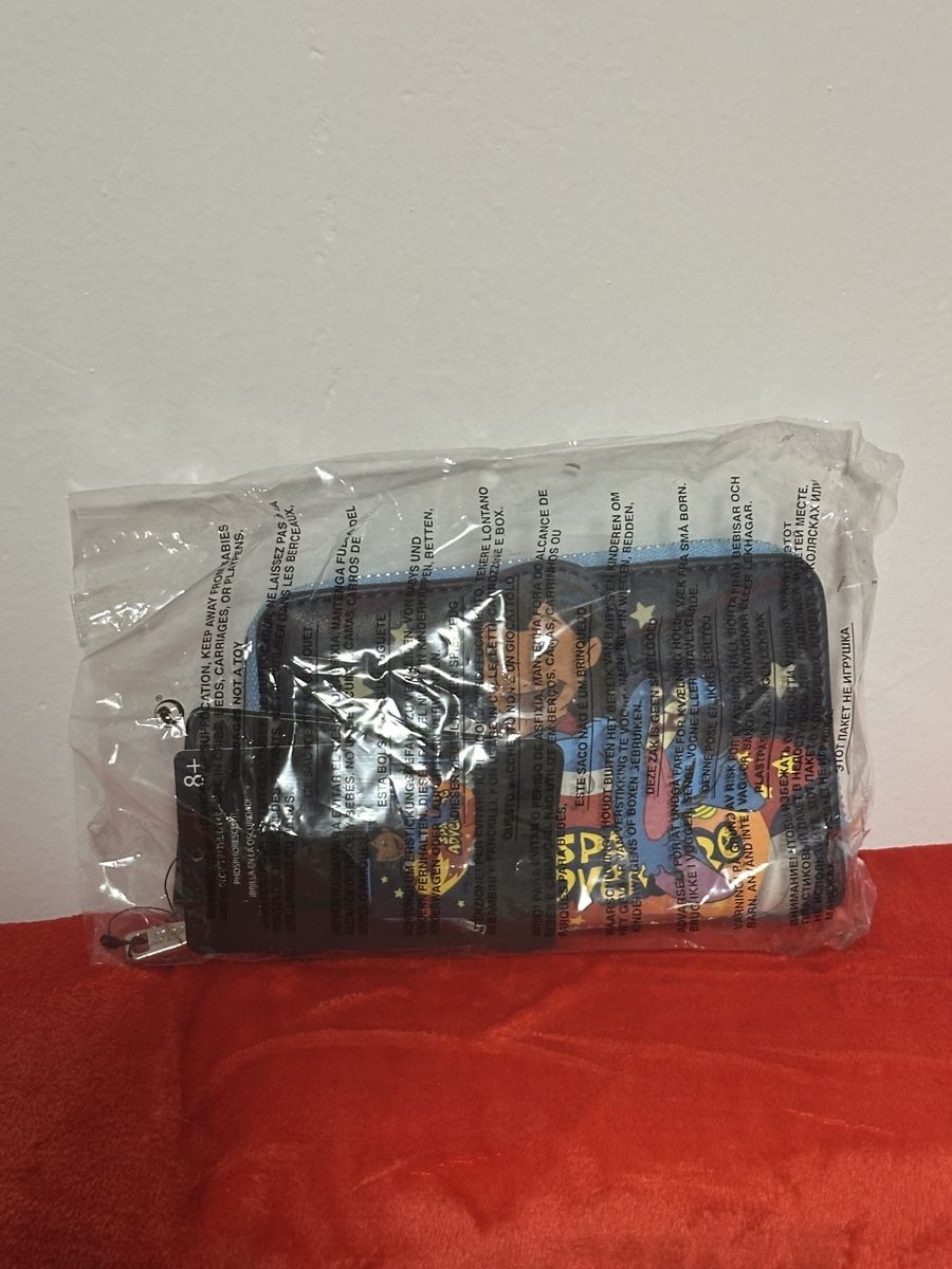 Portamonete: Portefeuille Loungefly Disney Lilo & Stitch – Nuovo e nell'imballaggio originale da Lausanne venduto da ste_6zt5 5
