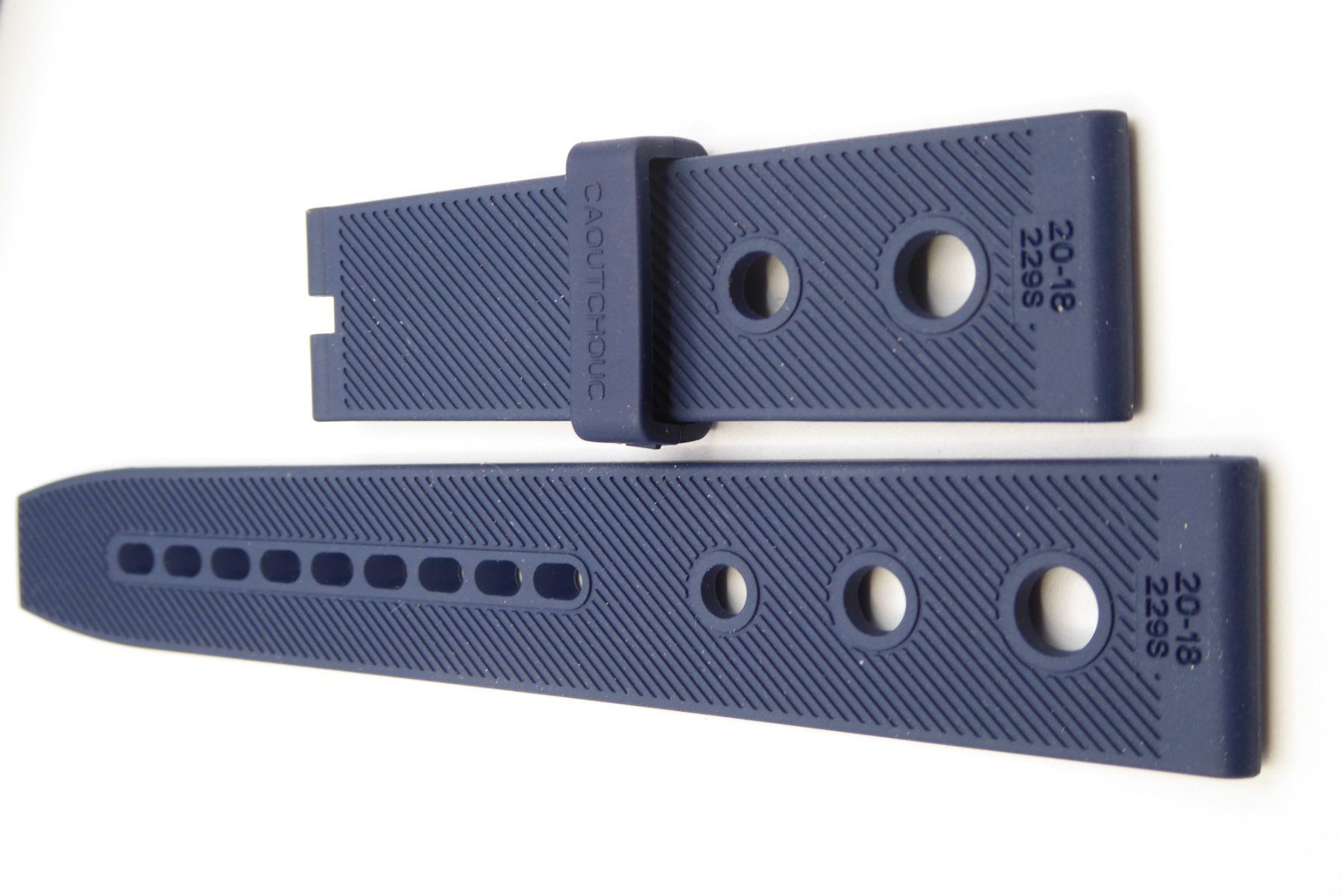 Breitling Orologi: Breitling Rubber Strap Navy Blue 20mm – Nuovo (secondo la descrizione) da Geneve venduto da adr_xk6n 3