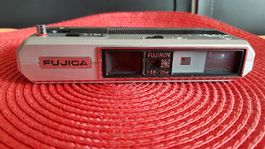 FUJICA 600 FUJINON Fotoapparat 1:2.8/25mm