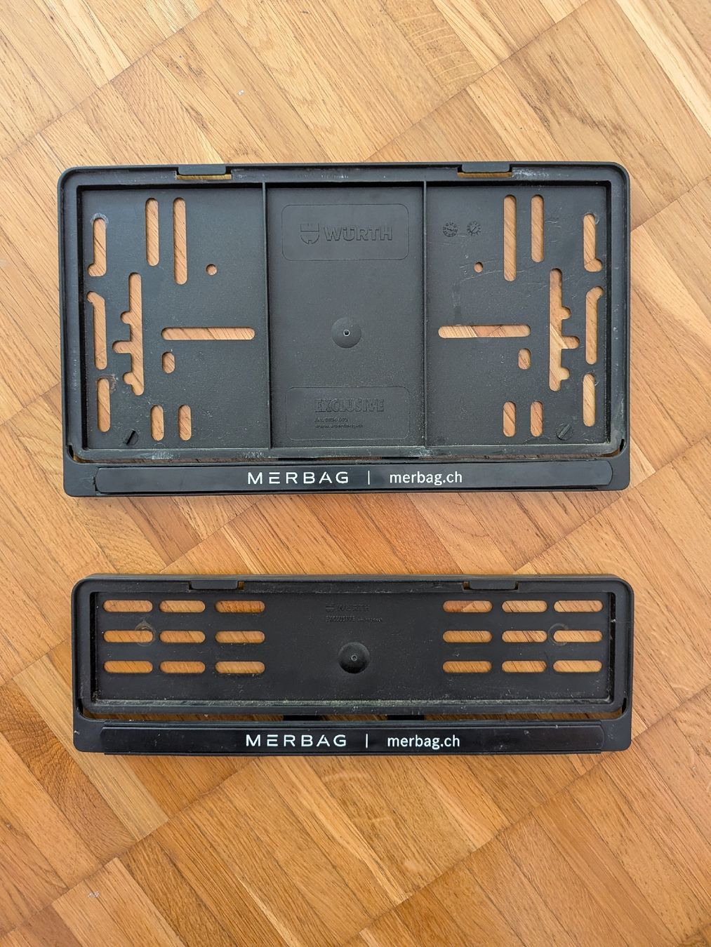 Wandhalterungen: Nummernschild Halter – Gebraucht aus Zürich von Pipap22