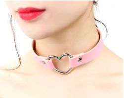 NEUES rosa Halsband mit silberfarbigem Herz - 223131