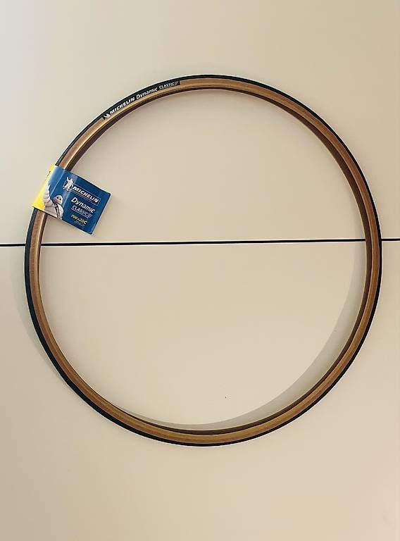 Pezzi di ricambio: Rennradmantel Michelin Dynamic Classic 700x20c – Nuovo e nell'imballaggio originale da Zürich venduto da mar_66t5