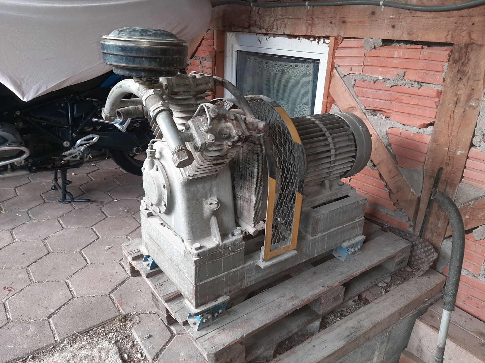 Compressori: Kompressor Burckhardt CN3 mit Serva Kessel  – Usato da Oberhof venduto da mat_7vbb 4