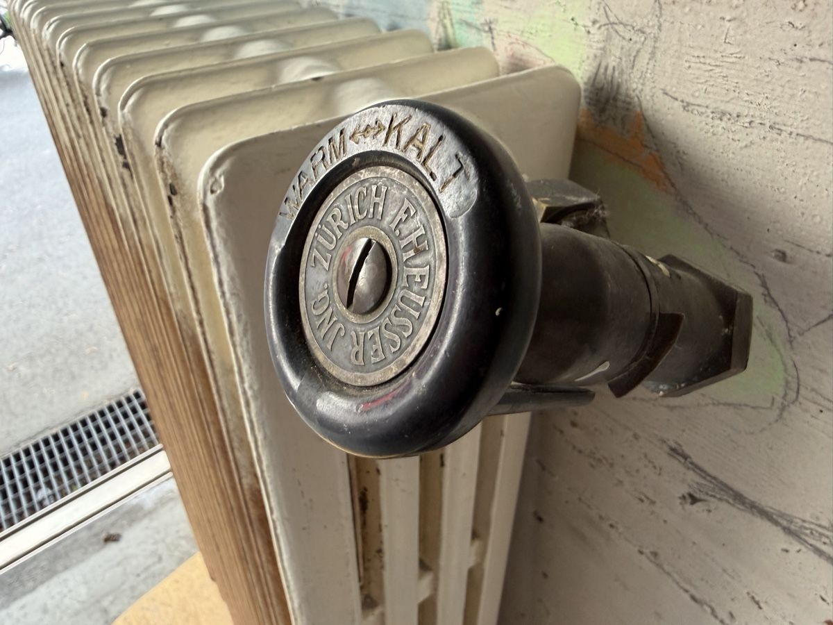 Radiatori: Heizkörper Vintage Antik – Usato da Zürich venduto da Simon8032 2