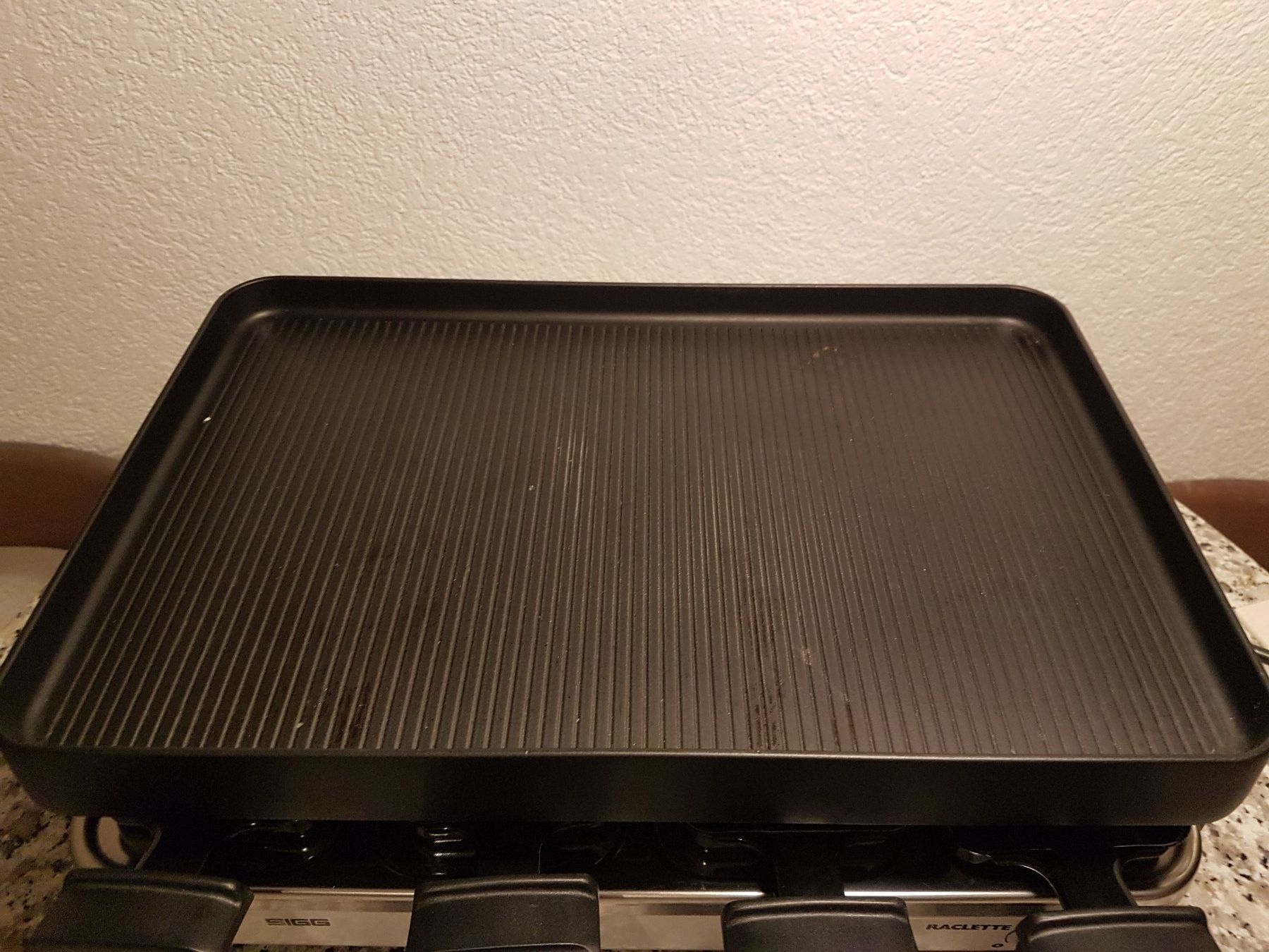 Sigg Elettrodomestici da cucina: SIGG Raclette 8 Personnen – Usato da Wallisellen venduto da Swissline11 3