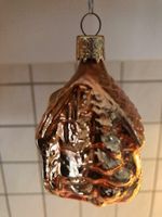 Hübscher Anhänger, goldfarbenes Haus aus Glas