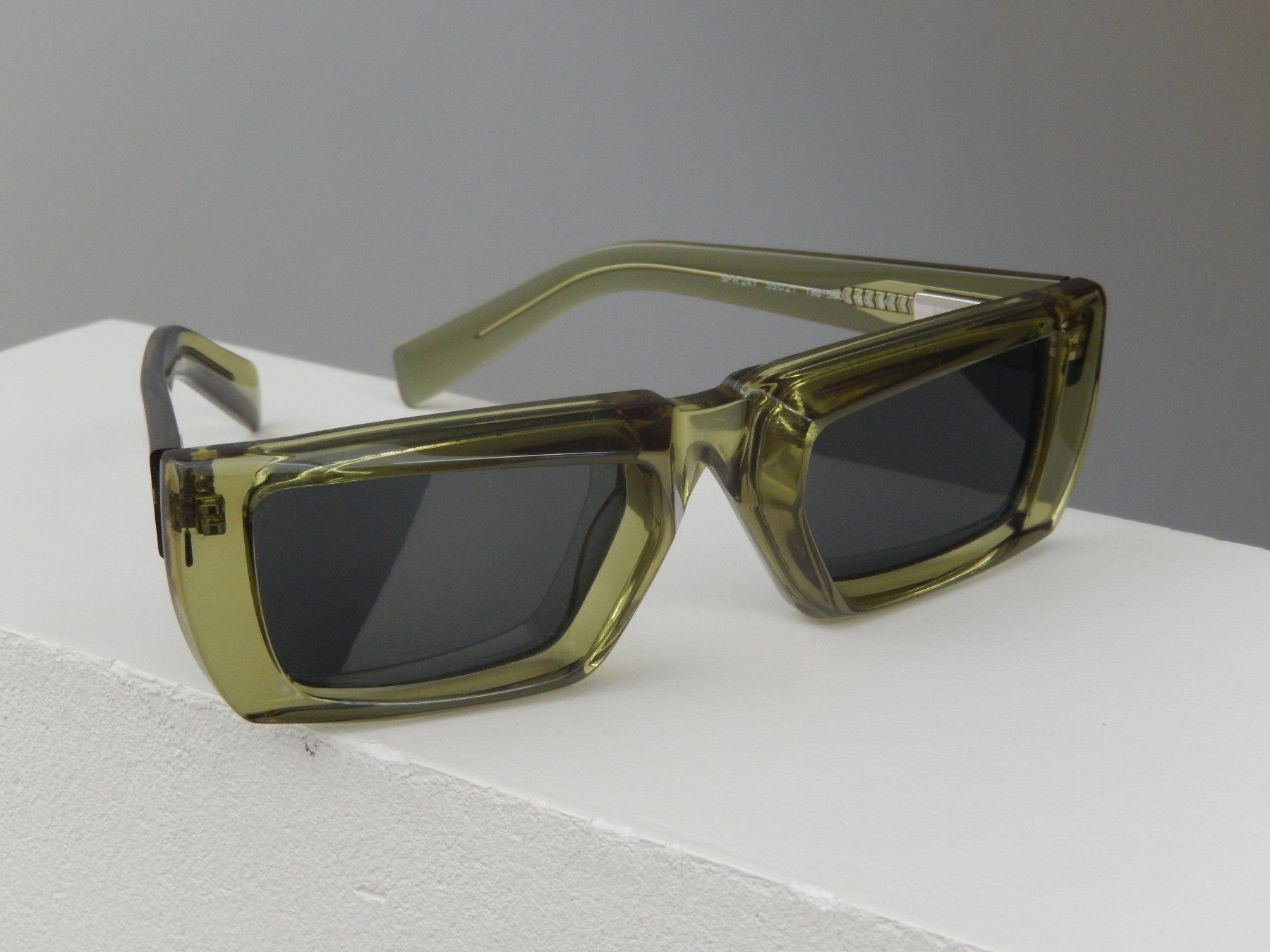 Prada Brillen & Gläser: Orig. PRADA Runway Sonnenbrille – Gebraucht aus Tuggen von vivira 4