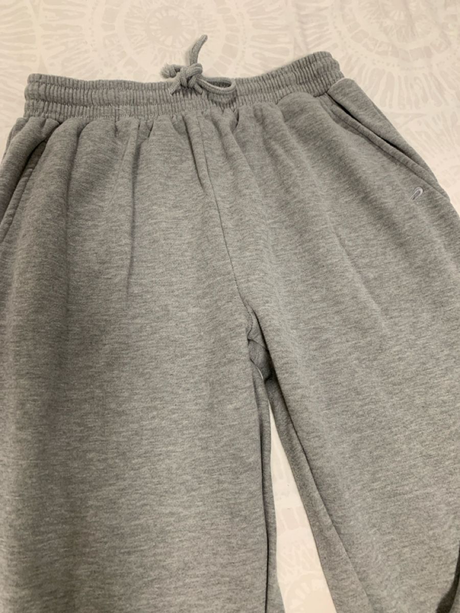 Pantaloni: Grey jogging pants M-L, never used – Nuovo (secondo la descrizione) da Immensee venduto da vgitter