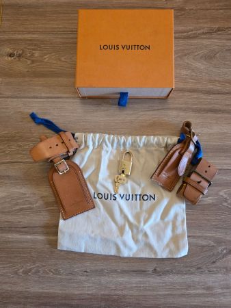 Louis Vuitton Schloss , Anhänger Set