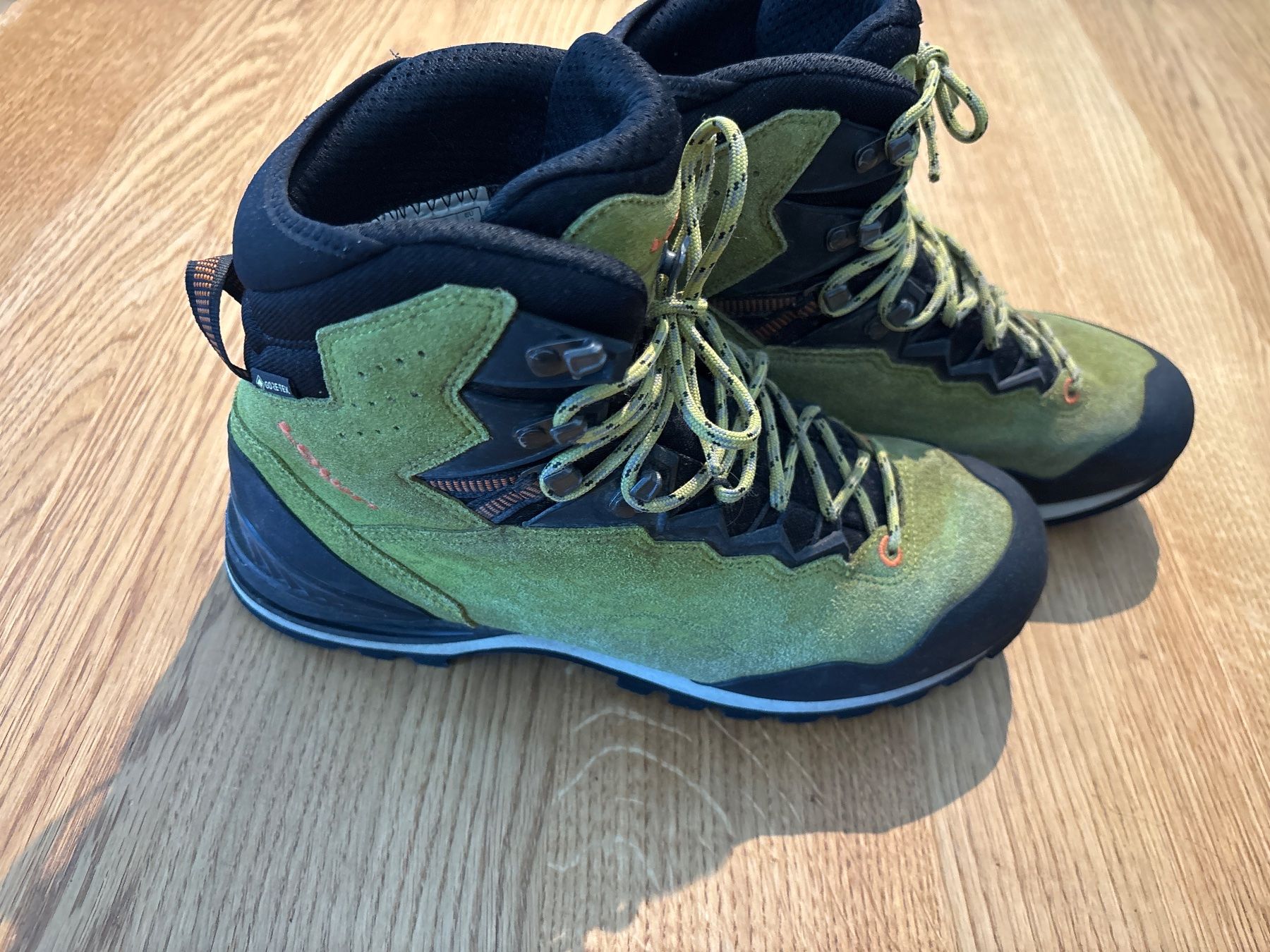 Lowa Scarpe da uomo: Wander-Arbeitsschuh Lowa Gr. 42 – Usato da Sörenberg venduto da Sam6174 2