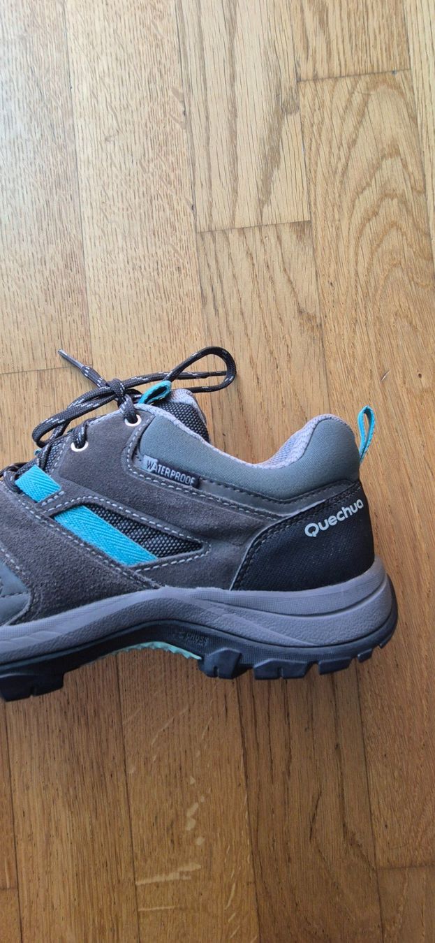 Scarpe da donna: Trekkingschuhe Waterproof 38/39 – Usato da Knonau venduto da xxj_8g62 2