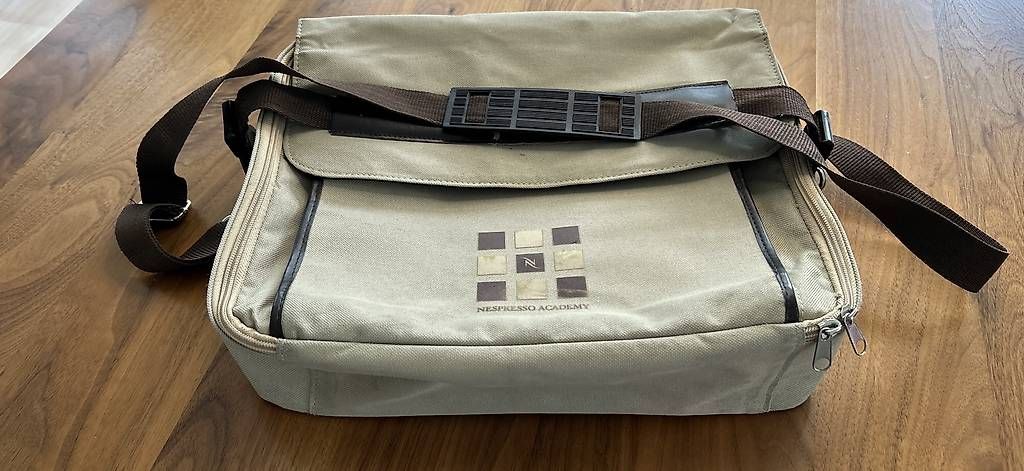 Taschen: Allzwecktasche – Gebraucht aus Stans von Fourcats
