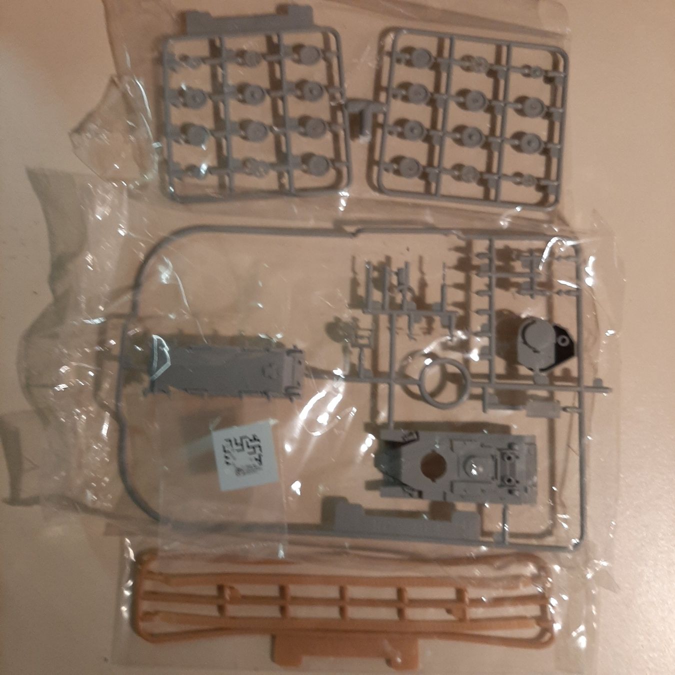 Kit di modellismo & Modellini statici: 742 ... BT-42 Tank ... Dragon 7565 – Nuovo (secondo la descrizione) da Bonstetten venduto da Benibanny59 2