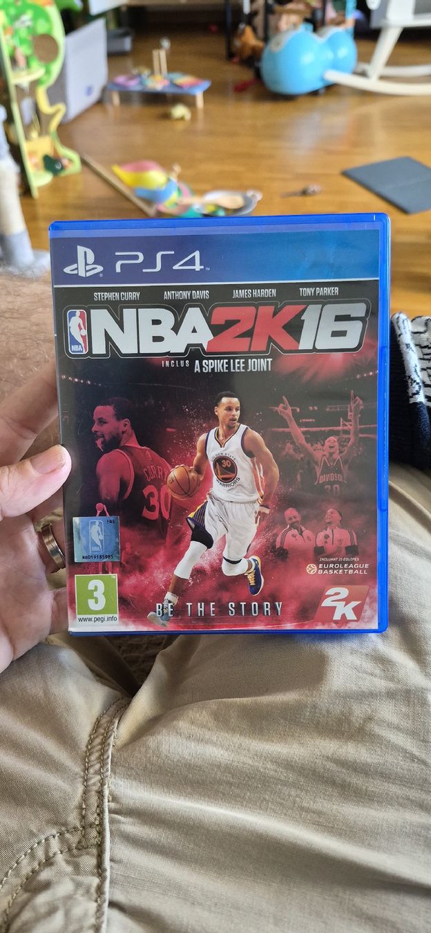 Sony Giochi: Jeu vidéo NBA 2K16 pour console PS4  – Nuovo (secondo la descrizione) da Gland venduto da JeromeR.